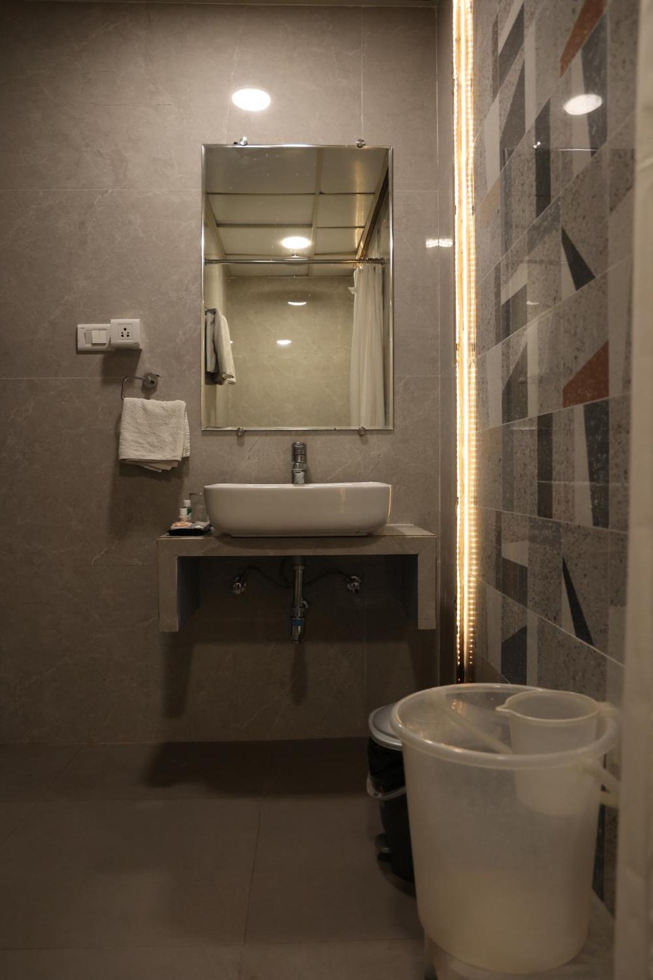 Hotel Pinaka Inn 러크나우 외부 사진